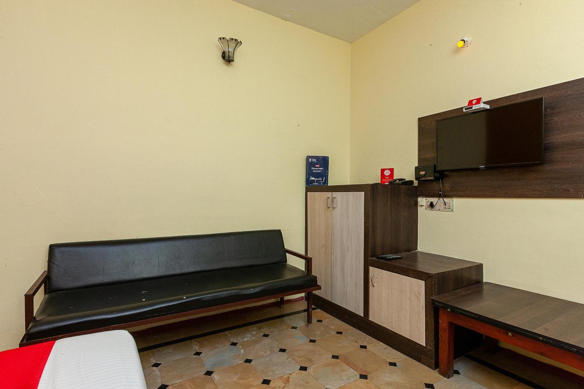 Collection O Ammayi Hotels & Resorts Tiruvannāmalai Exterior photo