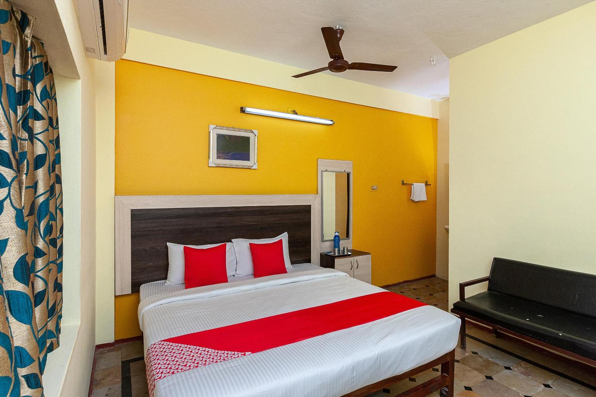 Collection O Ammayi Hotels & Resorts Tiruvannāmalai Exterior photo
