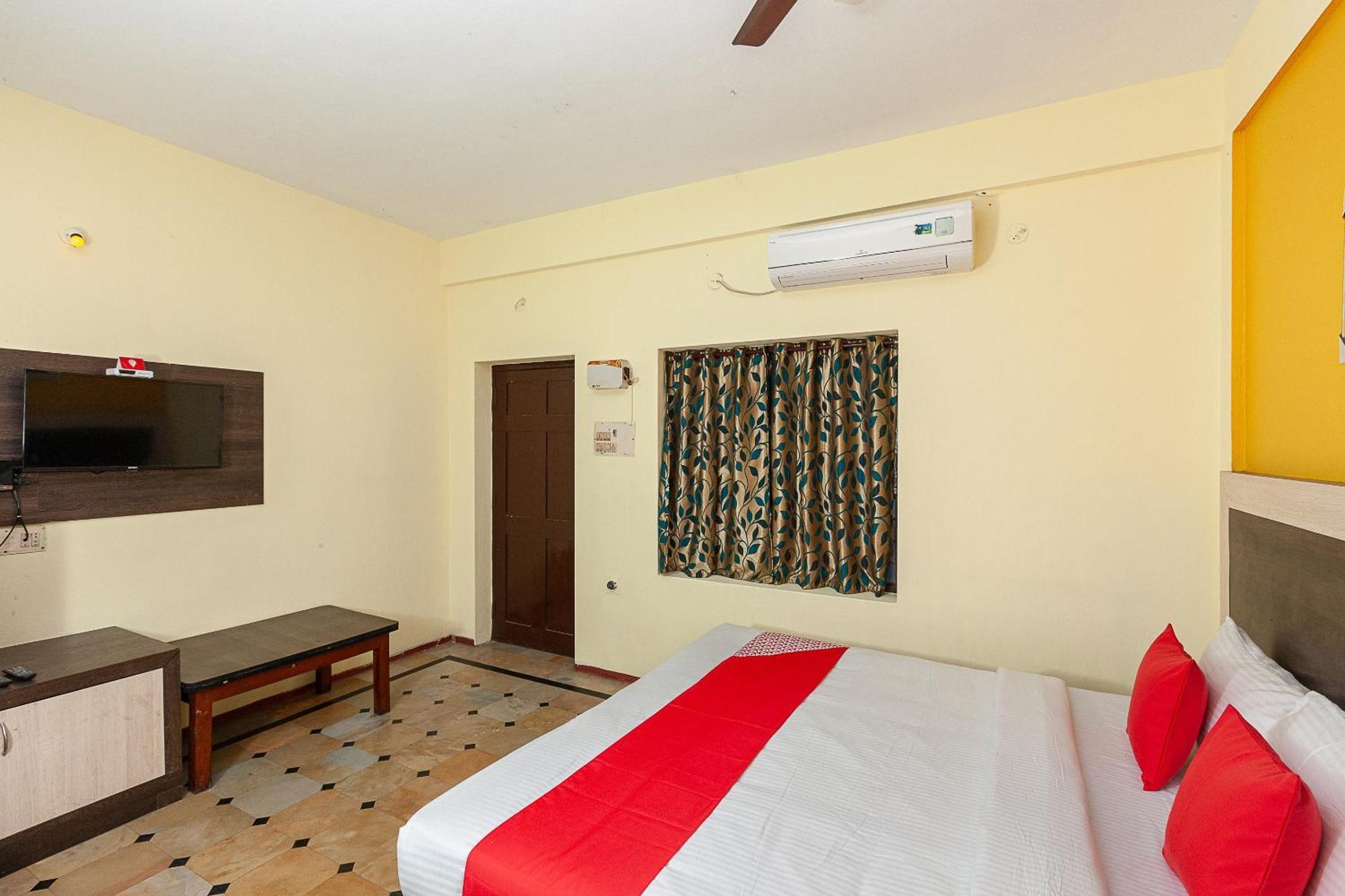 Collection O Ammayi Hotels & Resorts Tiruvannāmalai Exterior photo