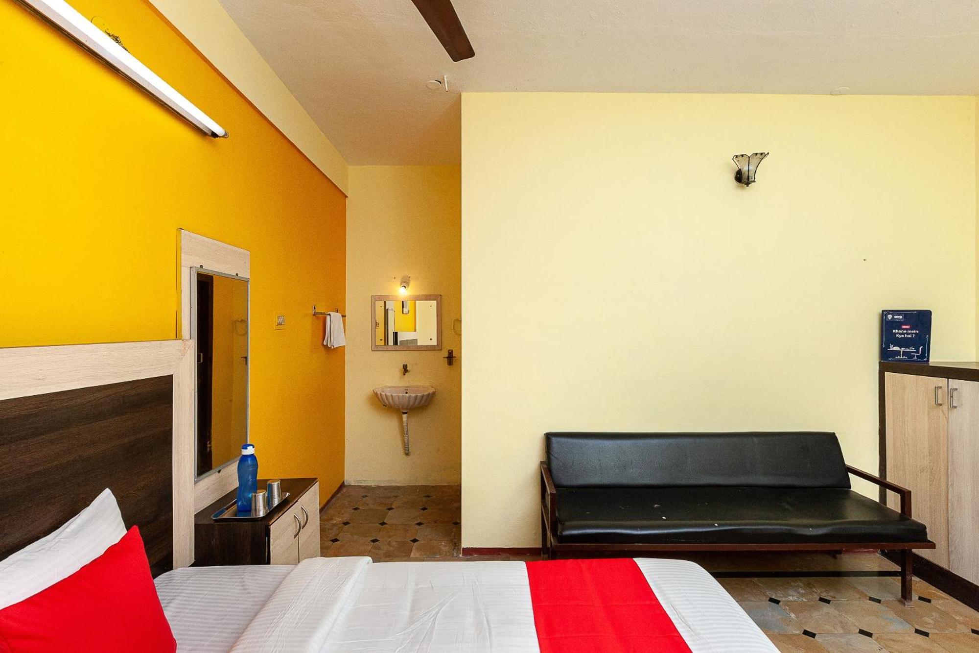 Collection O Ammayi Hotels & Resorts Tiruvannāmalai Exterior photo