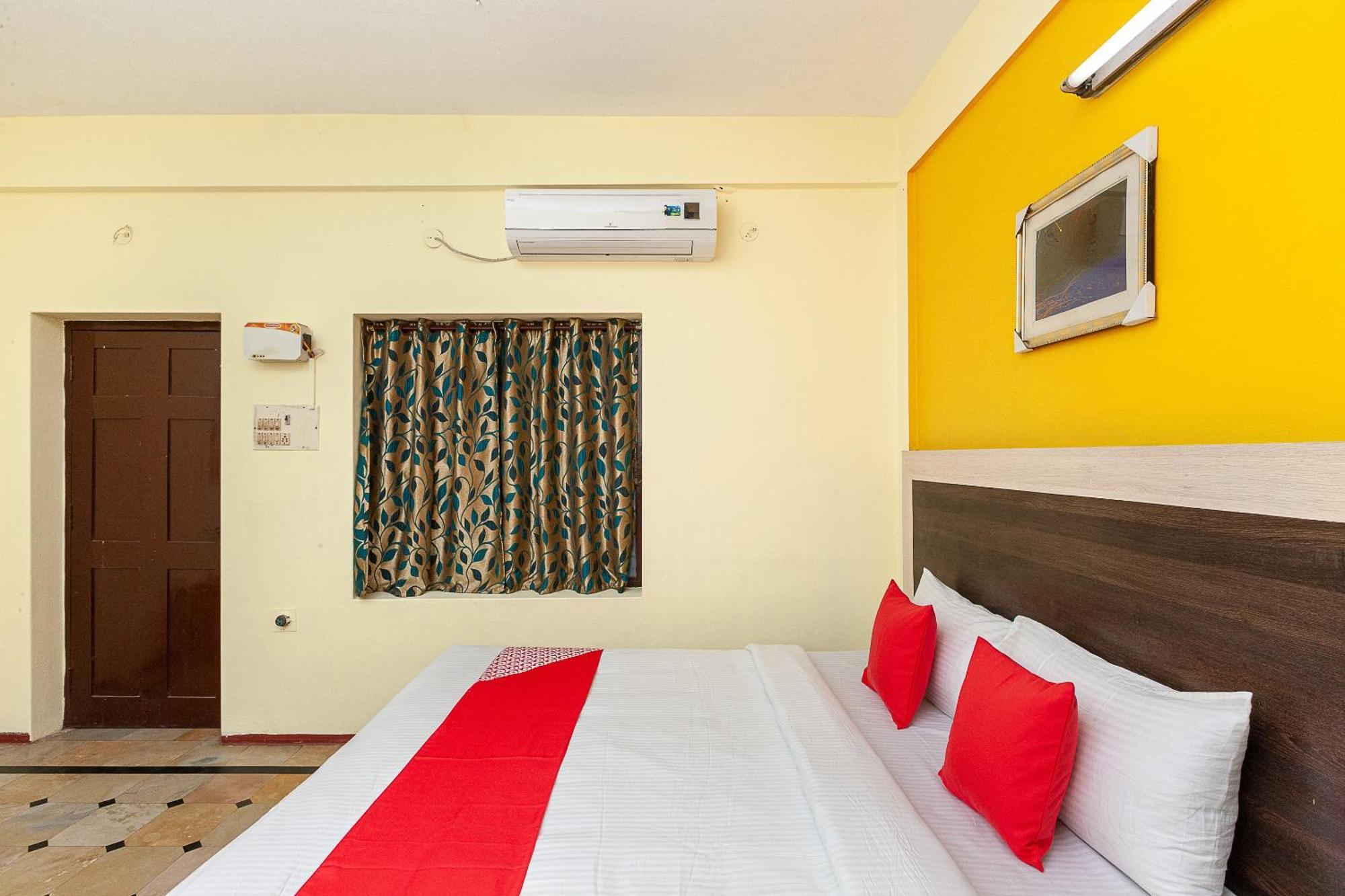 Collection O Ammayi Hotels & Resorts Tiruvannāmalai Exterior photo