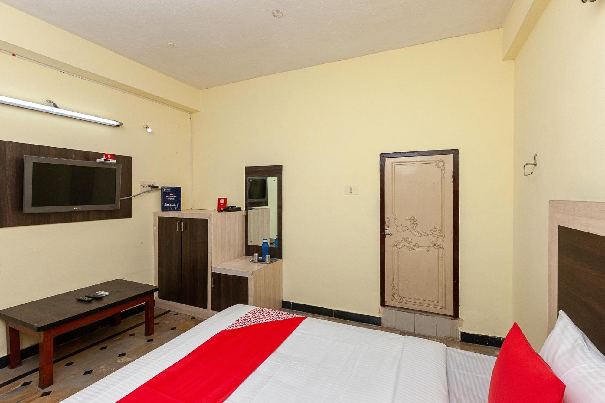 Collection O Ammayi Hotels & Resorts Tiruvannāmalai Exterior photo