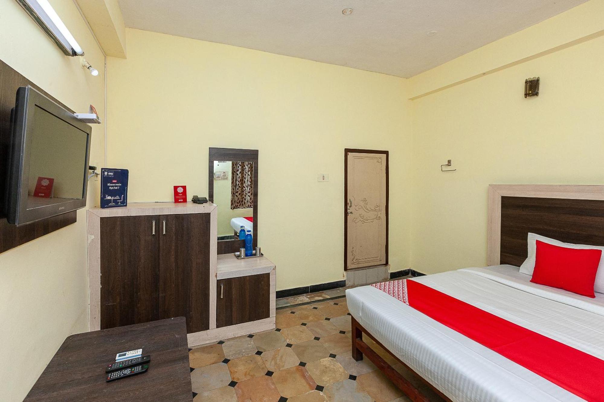 Collection O Ammayi Hotels & Resorts Tiruvannāmalai Exterior photo